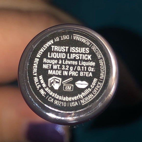 Anastasia Liquid Lipstick in Trust Issues - Picture 3 of 4